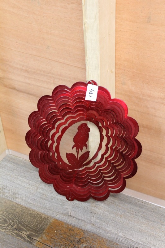 lot 134 image: Twirly Wind Thing
