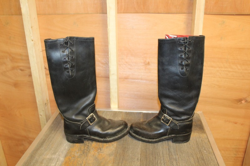 lot 174 image: Leather Biker Boots