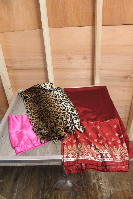 lot 182 image: Huge lot of Fabric Remnants