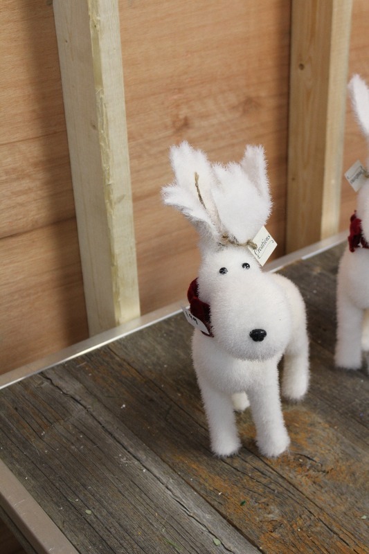 lot 198A image: Pair of Moose