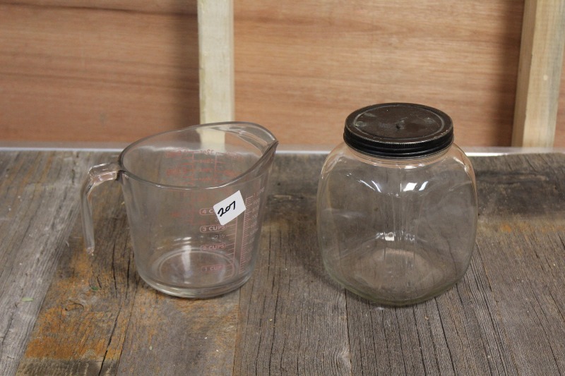lot 207 image: 4 Cup Measure and Vintage Glass Jar