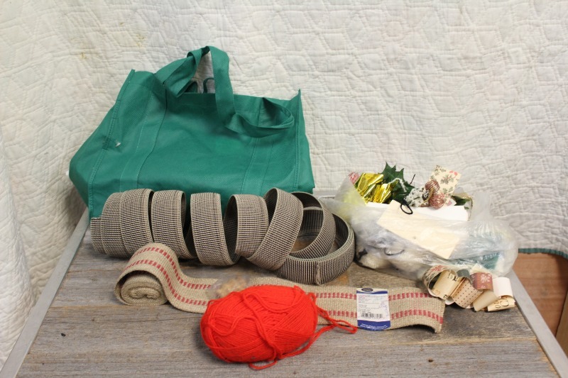 lot 245 image: Lot of Assorted Goods