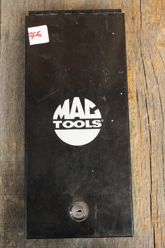 lot 306 image: MAC Tools Lock Box