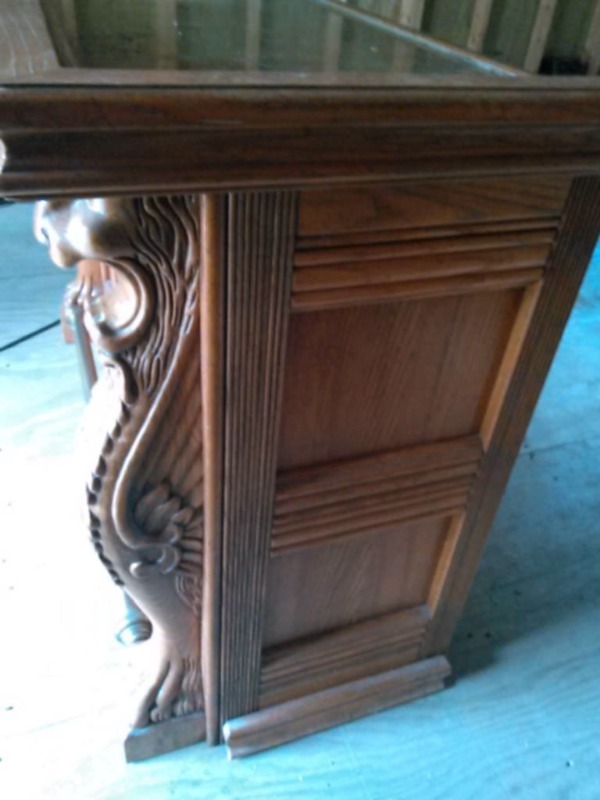 STUNNING ANTIQUE HAND CARVED SOLID OAK BAR WITH BRASS TOP-MINT COND.