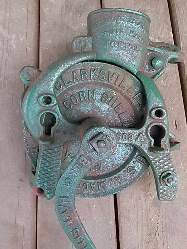 VERY COOL ANTIQUE BLACK HAWK CORN SHELLER GREAT CONDITION