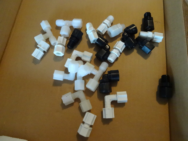 Misc 14 tube fittings.