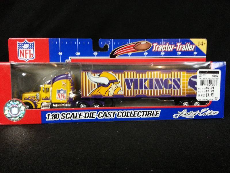 lot 11 image: 180 Scale Minnesota Vikings Truck & Trailer