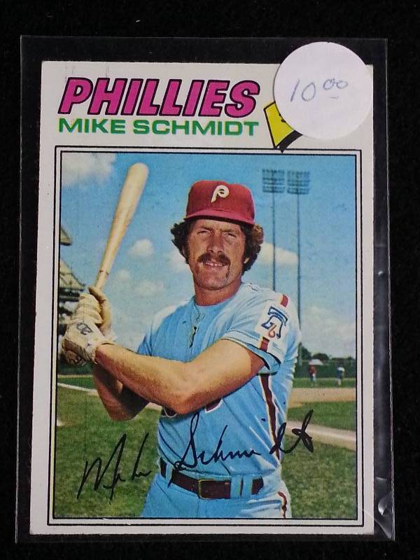 lot 103 image: 1977 Topps Mike Schmidt Baseball Card