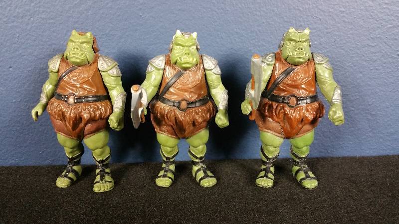 lot 147 image: Lot of (3) 1983 Gamorrean Guards w Weapons