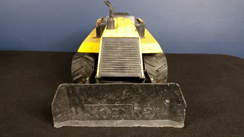 lot 178 image: Large Vintage Tonka Bulldozer