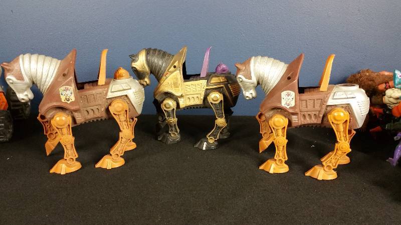 lot 198 image: 1980s Vintage He-Man Stridor and Nightstalker Horses