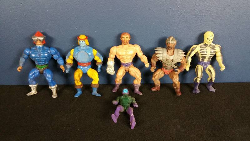 lot 208 image: Lot of (5) Vintage He-Man Action Figures - Mostly Good Guys