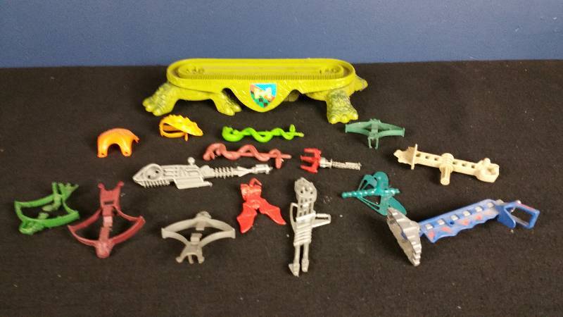 lot 209 image: 1980s He-Man Accessory Lot