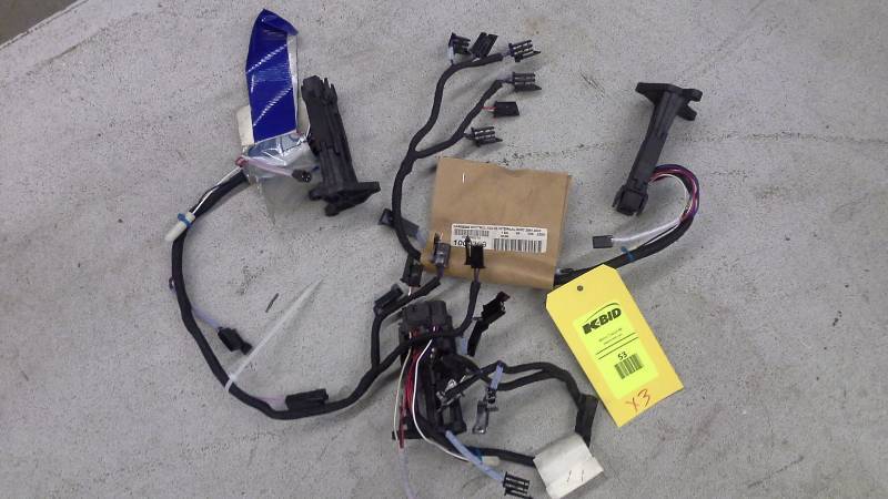 (3) HARNESS CONTROL VALVE INTERNAL B500 29514843