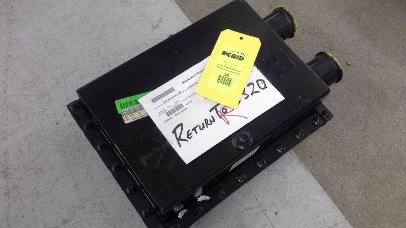 (1) COOLER TRANSMISSION OIL NEW FLYER 037919