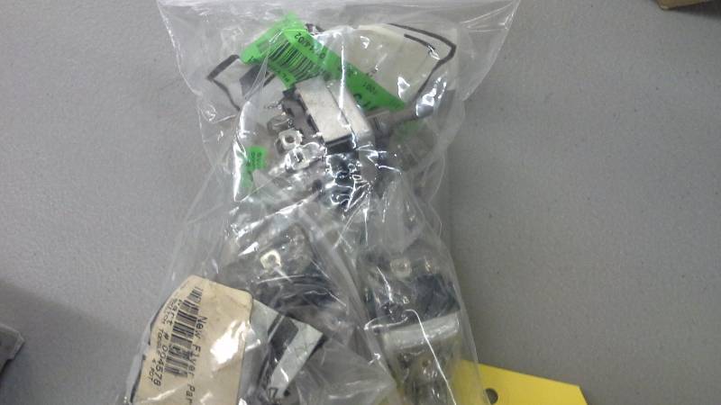 (6) SWITCH ENGINE REAR RUN  004578 FLYER-ALL