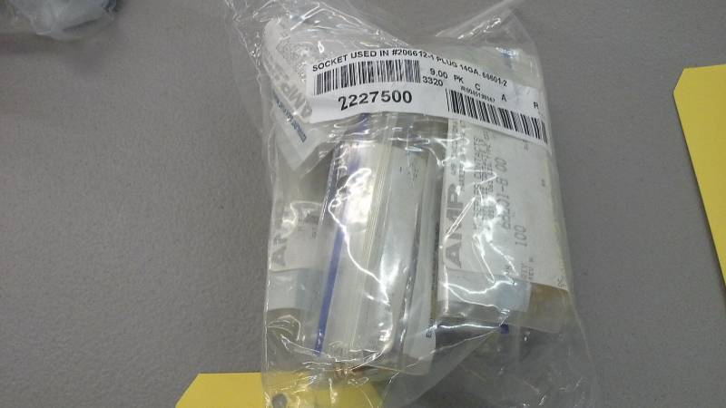 (9) SOCKET USED IN #206612-1 PLUG 14GA. 66601-2
