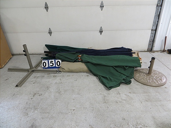lot 50 image: Lot of Patio Umbrellas and parts