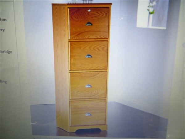 lot 82 image: Oak Filing Cabinet
