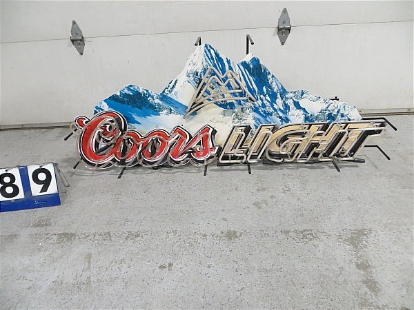 lot 89 image: Coors Light Neon Sign