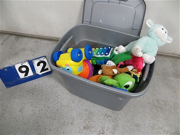 lot 92 image: Toys