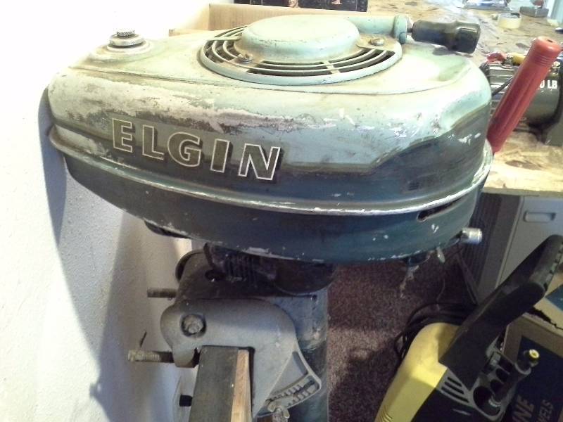 lot 32 image: Antique Elgin 2HP Outboard Engine