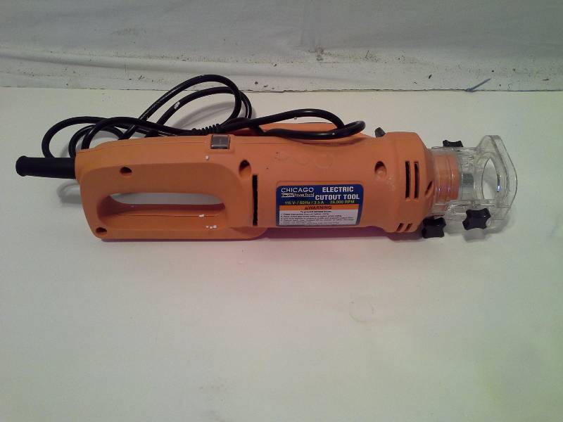 lot 44 image: 3.5 Amp Heavy Duty Electric Cutout Tool