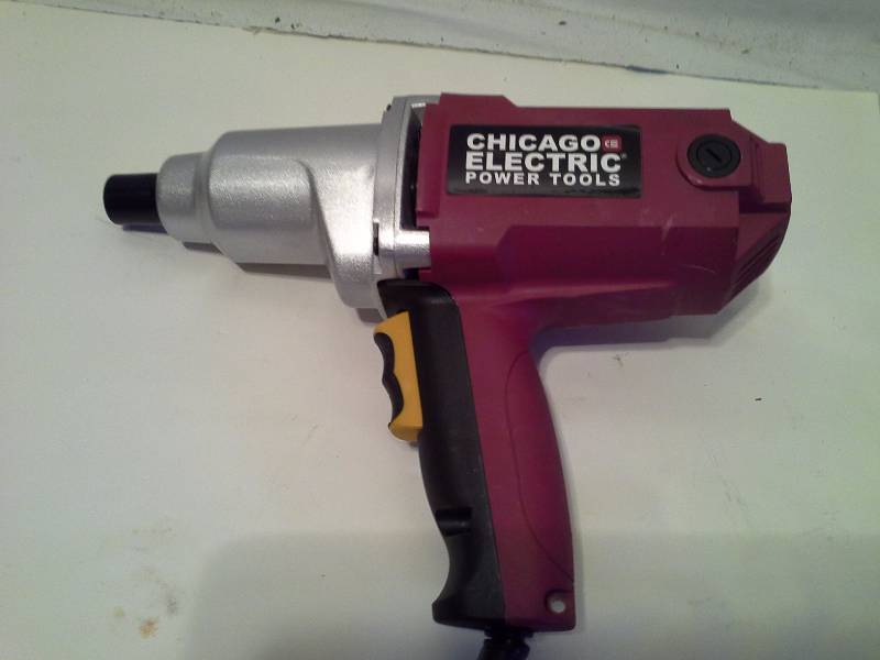 lot 49 image: 6 Amp Heavy Duty Variable Speed Rotating Handle Reciprocating Saw