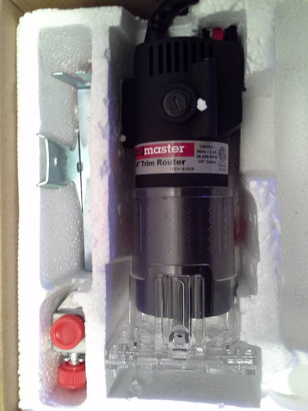 lot 53 image: 14 in. 2.4 Amp Trim Router