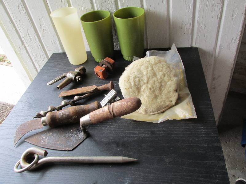 Trowel, anchor, chisel, new buffer ...