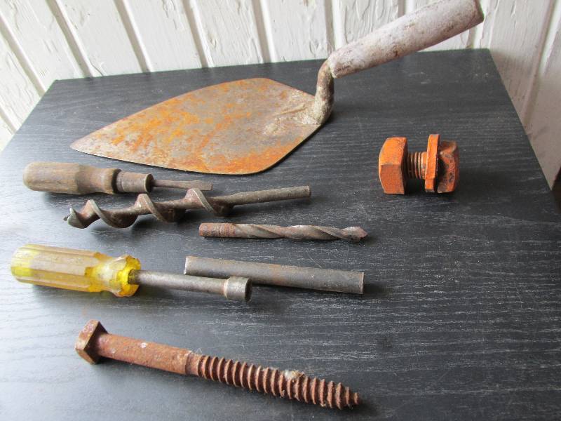 Old wood handle screw driver, steel...