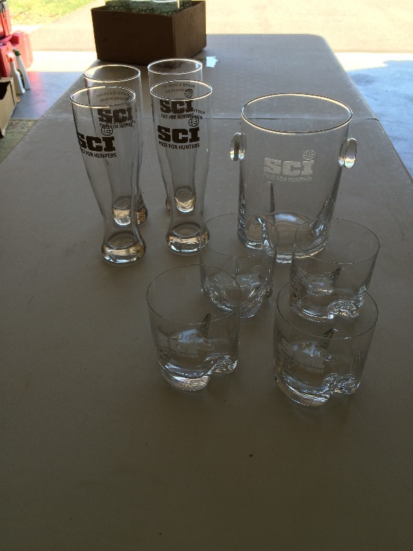 SCI Glass collection Ice Holder, 4 highball glasses & 4 beer glasses. Lot of 9