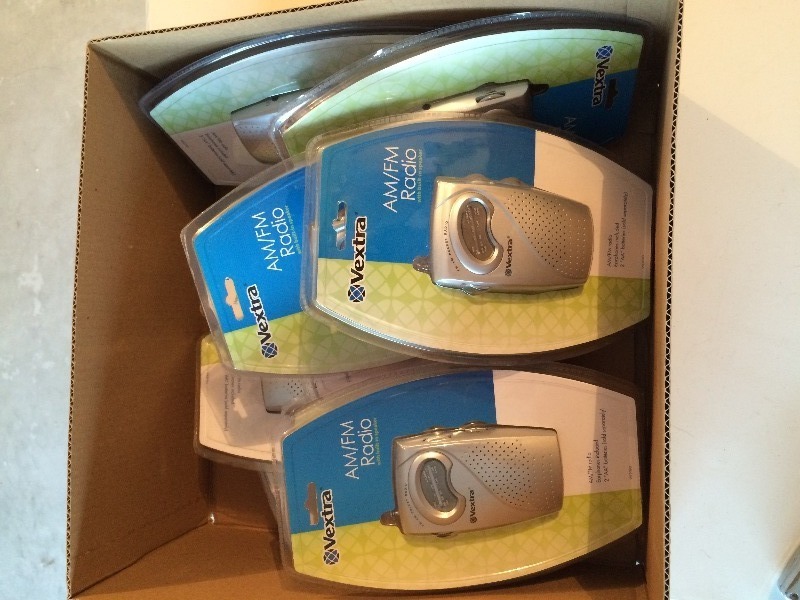 New AMFM Radio with earphone  Lot of 10