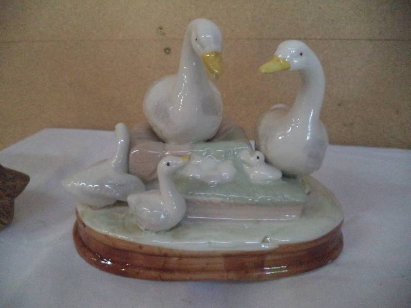 Figurines