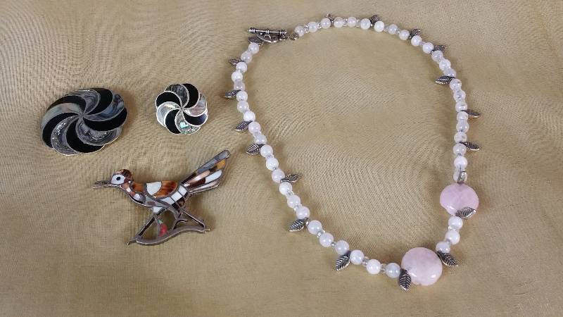 lot 81 image: Mother of Pearl & Rose Stone Jewelry