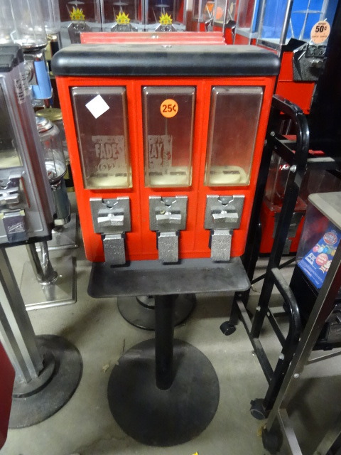 Triple play vending machine