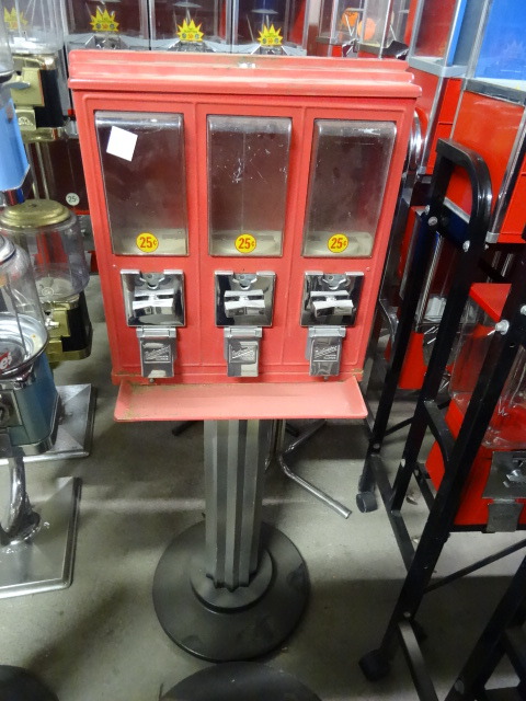 Triple play vending machine