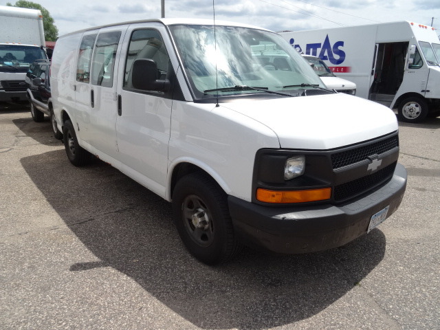 2005 Chevy van