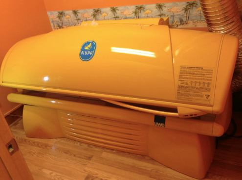 lot 14 image: 2001 Tropical 41 UPP
