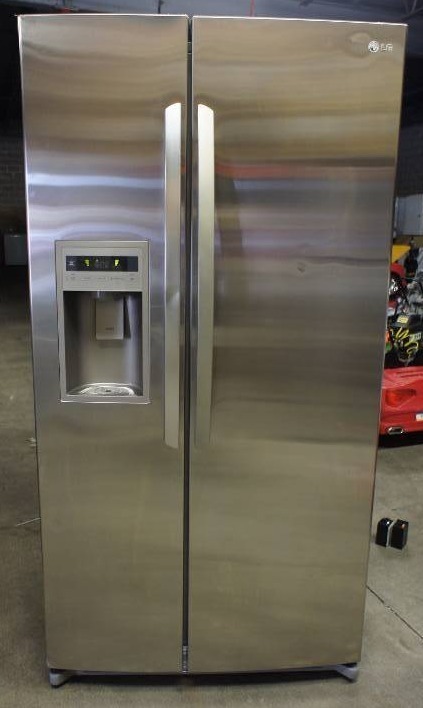 lot 3 image: LG Refrigerator - Model # (LSC27925ST)