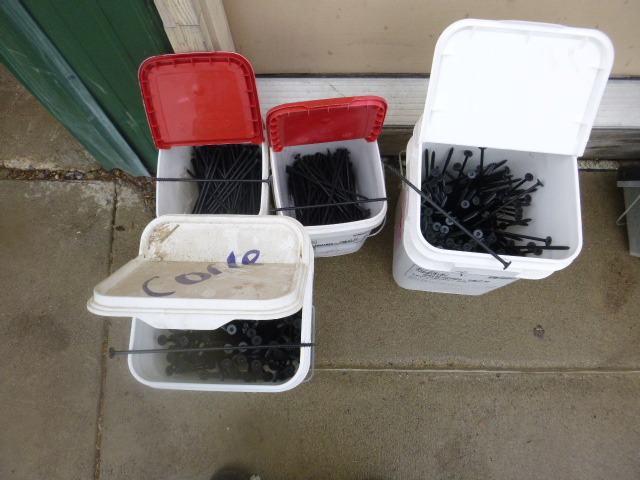 lot 63 image: Miscellaneous Long Screws