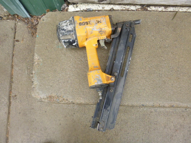lot 68 image: Bostitch Framing Nailer