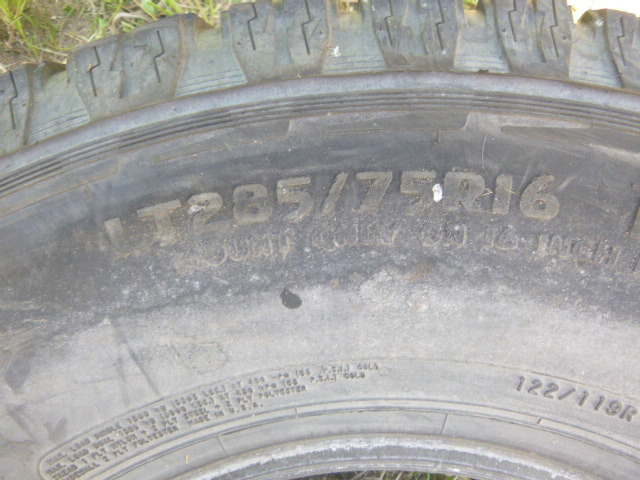 lot 51 image: 4 Wild Country Radial XTX Tires