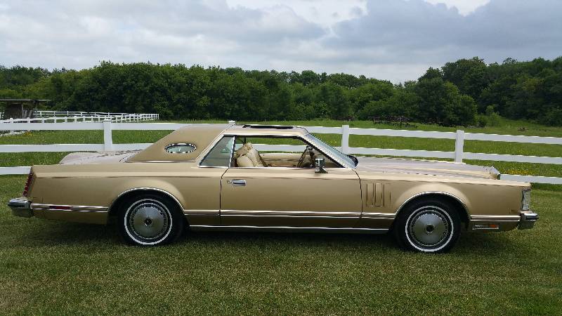 lot 1 image: 1979 Lincoln Continental Coupe  46,500 Original Miles  Runs & Drives Nice