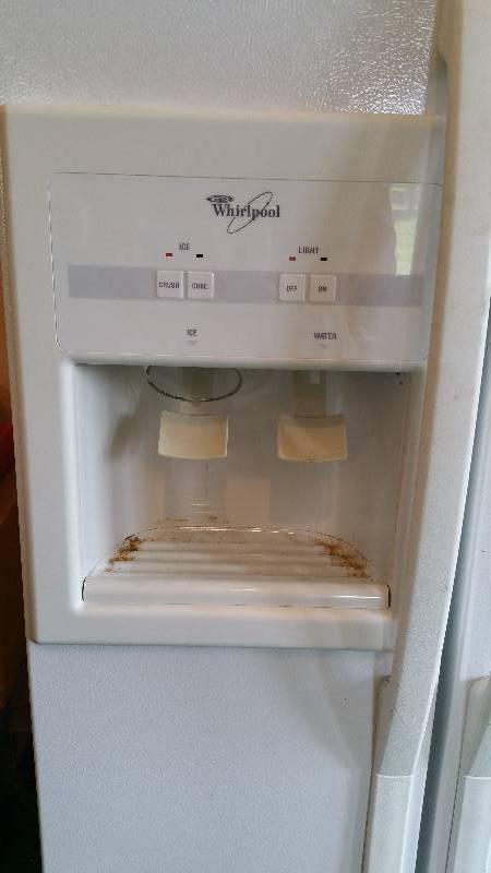 lot 2 image: Nice Large Whirlpool Side by Side Fridge  Freezer