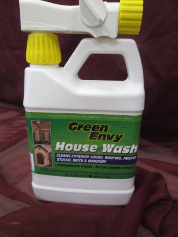 Green Envy House Wash Cleans exteri...