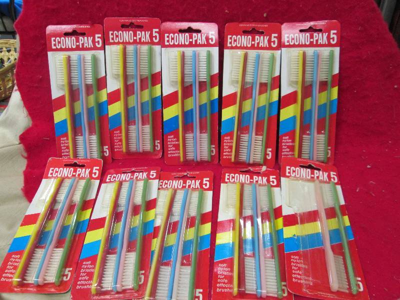 Qty 9 pkg Econo-pak 5 tooth brushes...