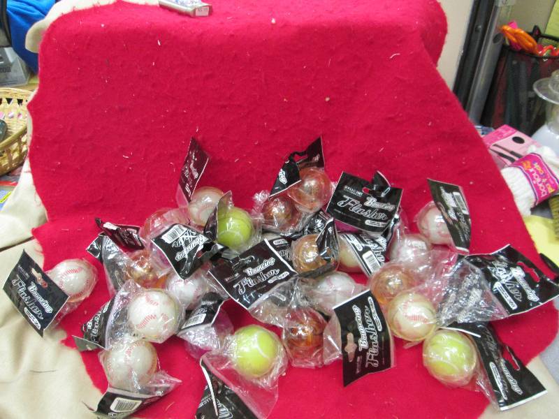 Assortment of Bouncing Flasher ball...