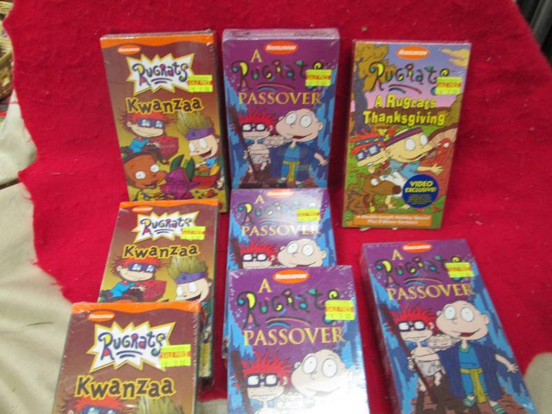 Qty 8 Nickelodeon Rugrats Kwanzaa, ...