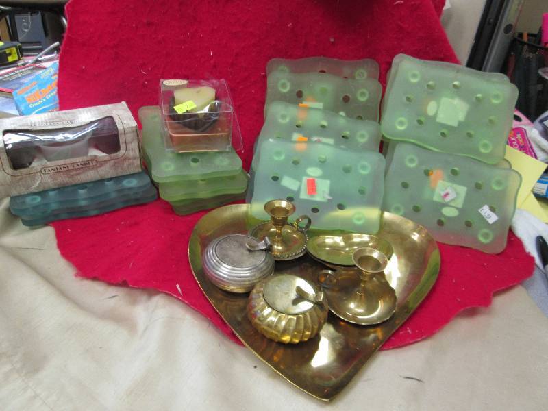 Fantasy candle, chocolate scented c...
